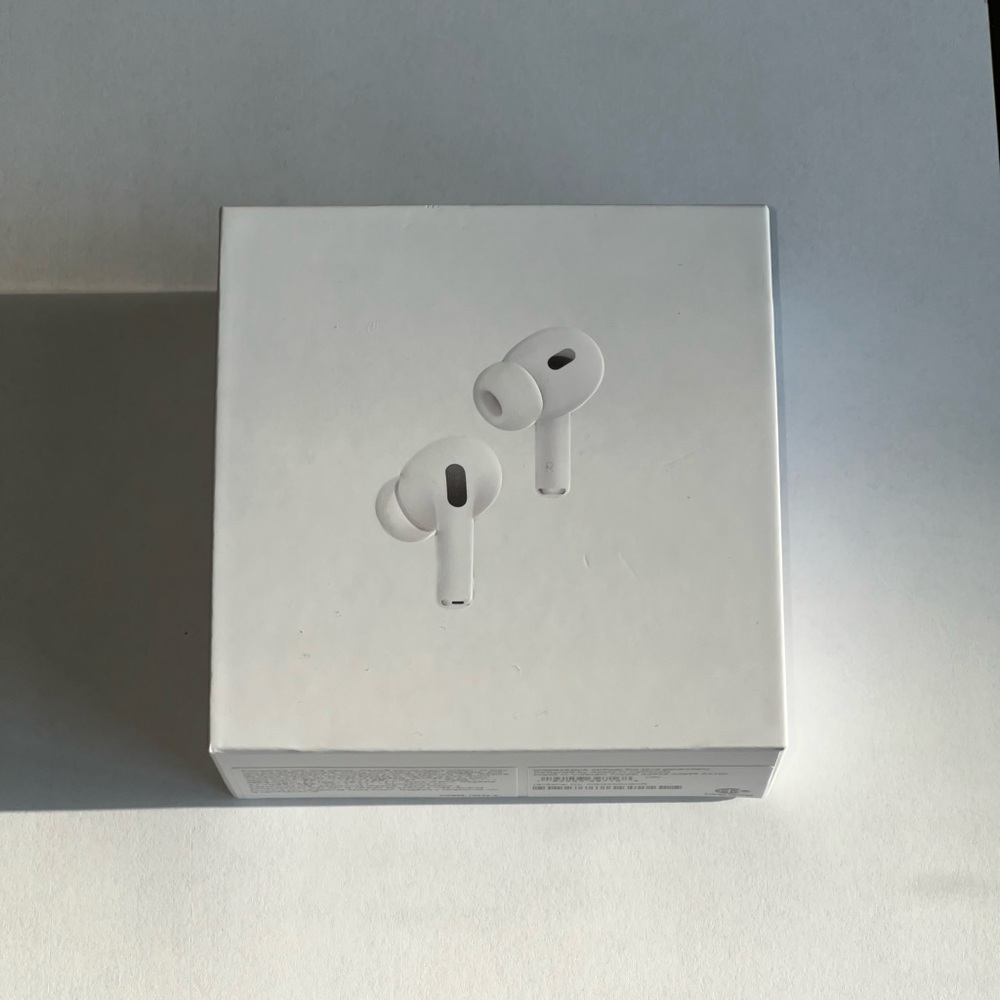 Refurbished Airpod pro gen 2